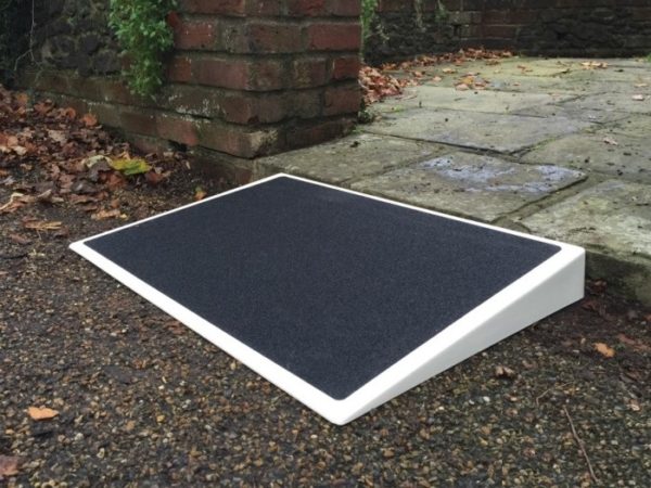 100 mm - Lichtgewicht drempelhulp - glasvezel