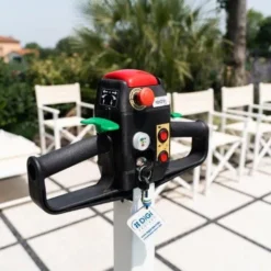 Alternative view of Zwembadlift PandaPool
