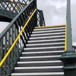 Alternative view of Anti slip traptreden